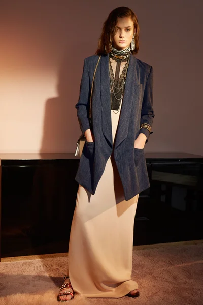 Look 15